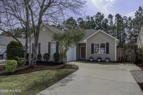 9427 Night Harbor Dr, Leland, NC 28451