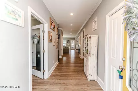 Entry Way - 40 Windmere Rd, Pinehurst, NC 28374 photo 1 of 10