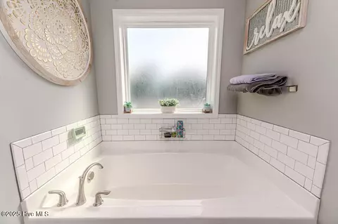 Bath - 40 Windmere Rd, Pinehurst, NC 28374 photo 2 of 8