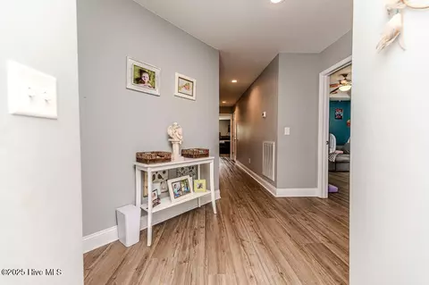 Entry Way - 40 Windmere Rd, Pinehurst, NC 28374 photo 7 of 10