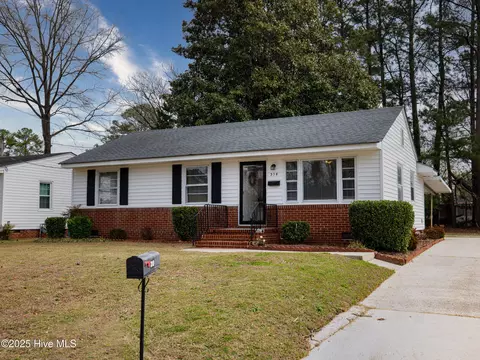 318 Jefferson St W, Wilson, NC 27893