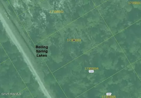 1029 Statesville Rd, Southport, NC 28461