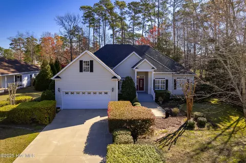 406 Hillcrest Dr, Morehead City, NC 28557