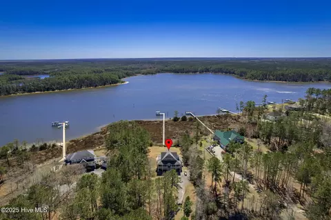 650 Joyner Dr, Havelock, NC 28532