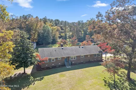 3923 Brothers Rd, La Grange, NC 28551