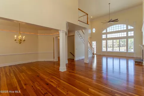Living - 30 Royal Dublin Downs, Pinehurst, NC 28374 photo 1 of 5