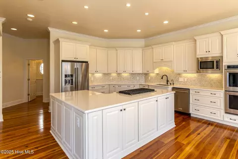 Kitchen - 30 Royal Dublin Downs, Pinehurst, NC 28374 photo 3 of 4