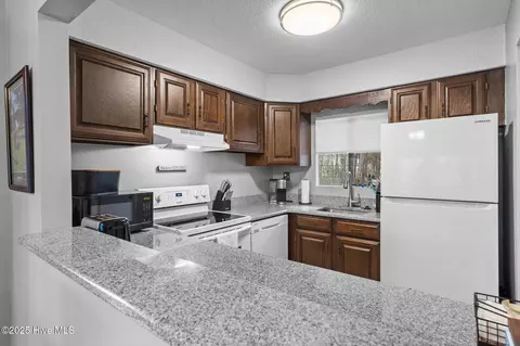 Kitchen - 5 Pine Tree Rd #208, Pinehurst, NC 28374 photo 2 of 2