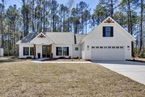 375 Boundary Loop Rd NW, Calabash, NC 28467