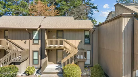 10 Pine Tree Rd # 215, Pinehurst, NC 28374