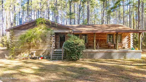 249 Donnie Davis Rd, Smyrna, NC 28579