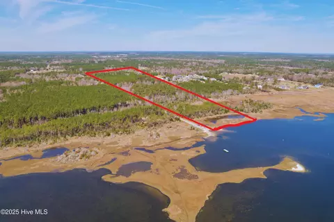 3 Old Landing Road, Hampstead, NC 28443