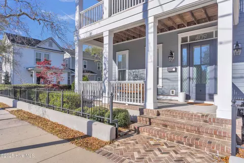 409 N 6th St, Wilmington, NC 28401