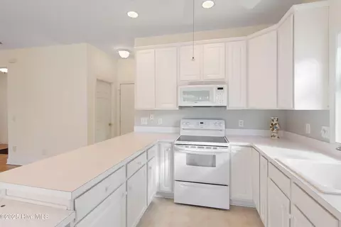 102 E Sanderling Cir, Hampstead, NC 28443 photo 23