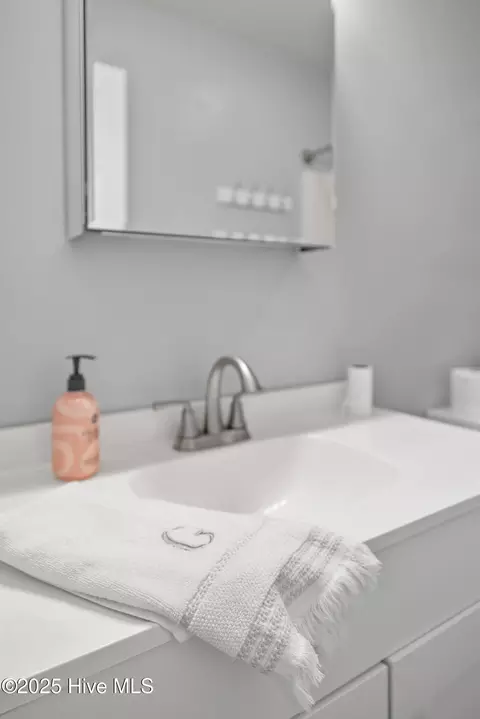 Bath - 105 Olive Ln, Mount Olive, NC 28365 photo 5 of 5