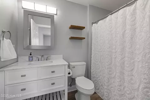 Bath - 105 Olive Ln, Mount Olive, NC 28365 photo 1 of 5