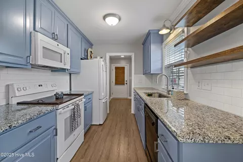 Kitchen - 105 Olive Ln, Mount Olive, NC 28365 photo 1 of 5