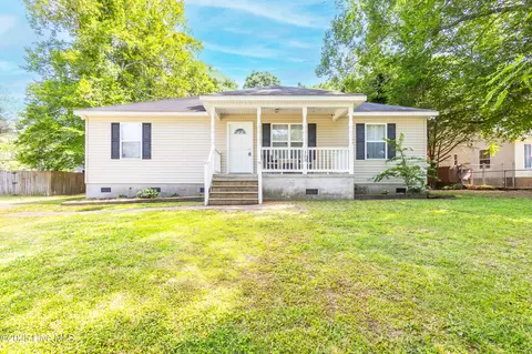 123 Willow Dr, Moyock, NC 27958