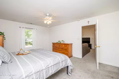 Bedroom - 123 Willow Dr, Moyock, NC 27958 photo 3 of 5