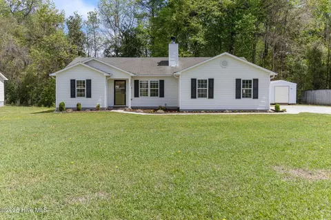 104 Nicole Ct, Jacksonville, NC 28540