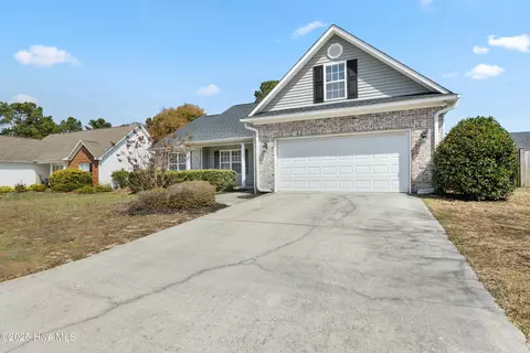 316 Emerald Ridge Dr, Hampstead, NC 28443