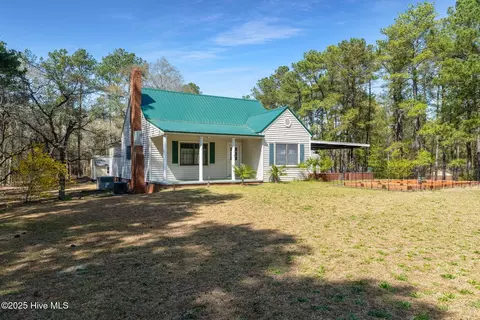 2413 Old Aberdeen Rd, Rockingham, NC 28379