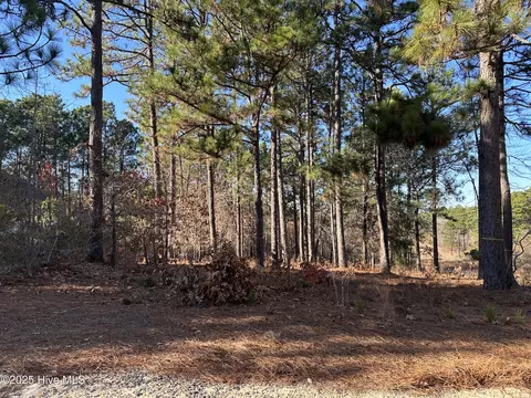 26 Kilbride Dr, Pinehurst, NC 28374