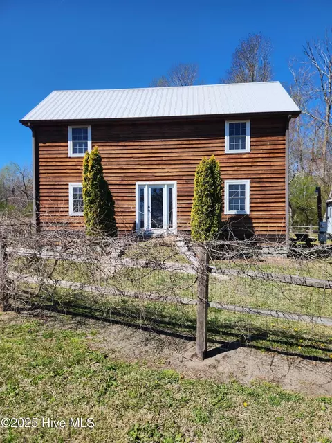 10355 Cherry Run Rd, Greenville, NC 27834