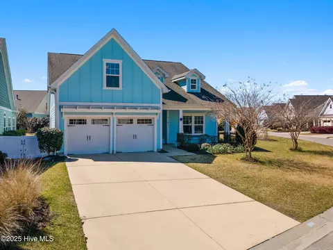 3161 Inland Cove Dr, Southport, NC 28461