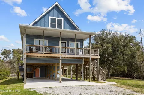 244 Rudolph Dr, Beaufort, NC 28516