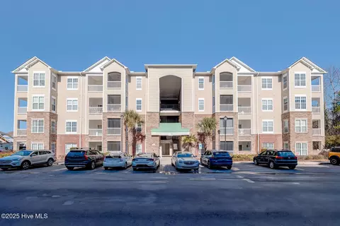 200 Gateway Condos Dr # 243, Surf City, NC 28445