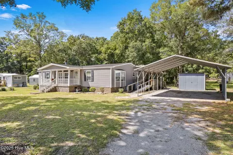 4771 Pine Dr SW, Ocean Isle Beach, NC 28469