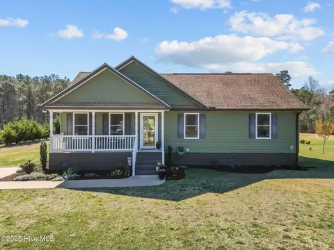 133 Lloyds Ln, Aydlett, NC 27916