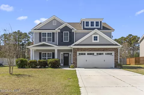 133 Peytons Ridge Dr, Hubert, NC 28539