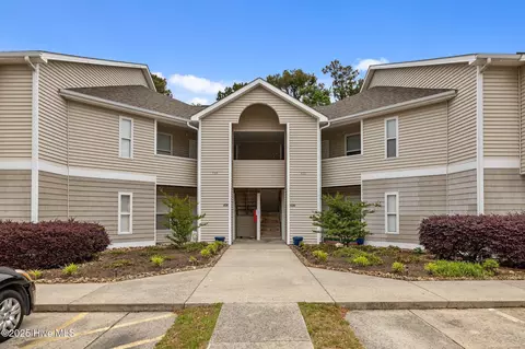 424 Commerce Ave #B, Morehead City, NC 28557
