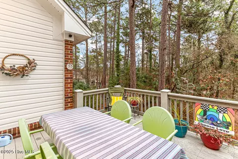 Exterior - 6 Sassafras Ln, Pinehurst, NC 28374 photo 3 of 9