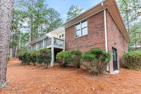 Exterior - 6 Sassafras Ln, Pinehurst, NC 28374 photo 8 of 9