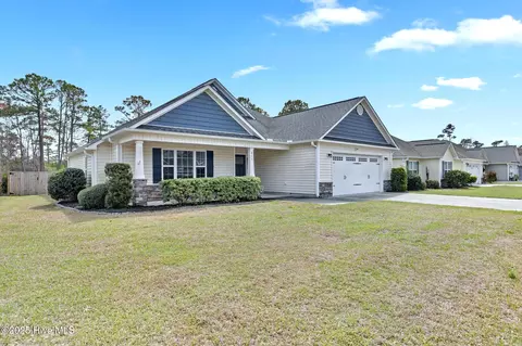 213 Marsh Haven Dr, Sneads Ferry, NC 28460