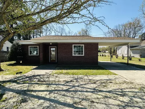315 W Hill St, Warsaw, NC 28398