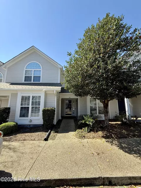 6211 Wrightsville Ave #104, Wilmington, NC 28403