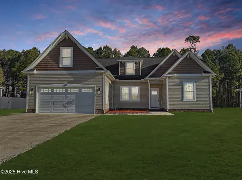 122 Pleasant Dr, Elizabeth City, NC 27909