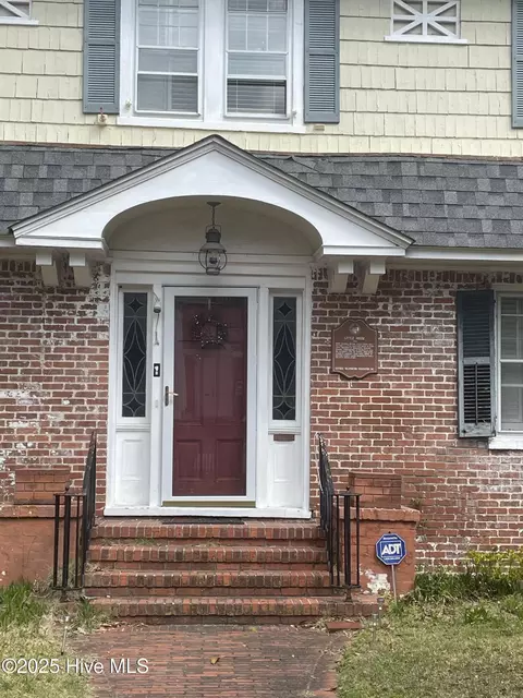 1619 Chestnut St, Wilmington, NC 28401