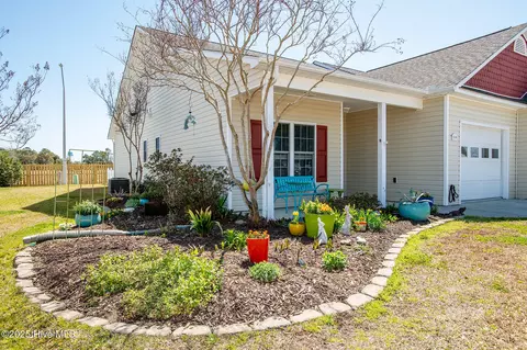 116 Palmetto Place Cir, Beaufort, NC 28516