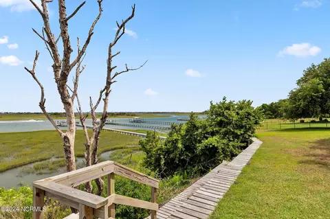 108 Inlet Ct, Hampstead, NC 28443 photo 47