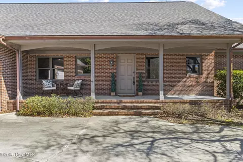 108 Inlet Ct, Hampstead, NC 28443 photo 5