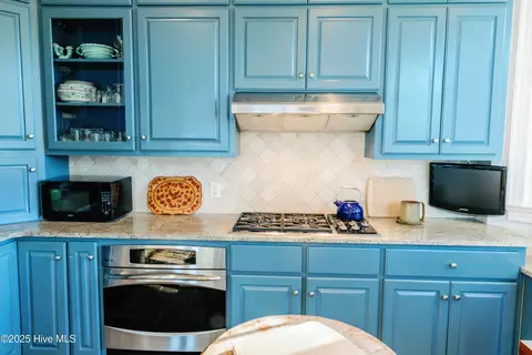 Kitchen - 415 Handys Point Ln, Bath, NC 27808 photo 7 of 8