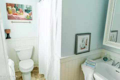 Bath - 415 Handys Point Ln, Bath, NC 27808 photo 7 of 8