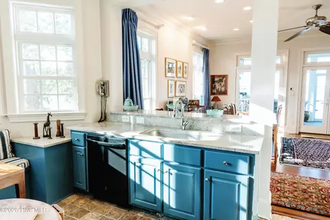 Kitchen - 415 Handys Point Ln, Bath, NC 27808 photo 5 of 8