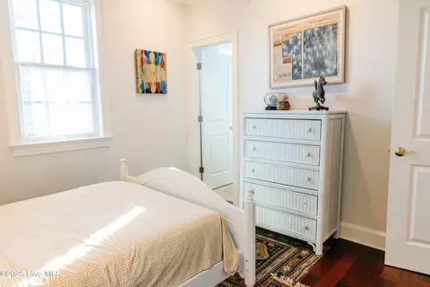 Bedroom - 415 Handys Point Ln, Bath, NC 27808 photo 6 of 9