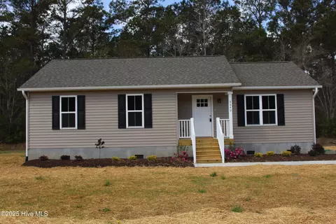 6640 Neuse Rd, Grantsboro, NC 28529